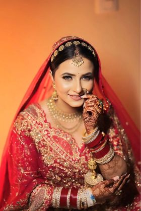 Makeup by Naina
