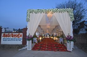 Govardhan Paradise