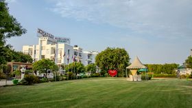 Viana Elegance Resort