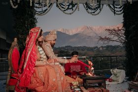 Dhauladhar Heights Resort