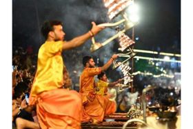 Kashi ganga Aarti wading events 