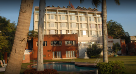 Cama Hotel