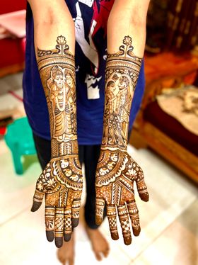 Laxman Mehendi Artist