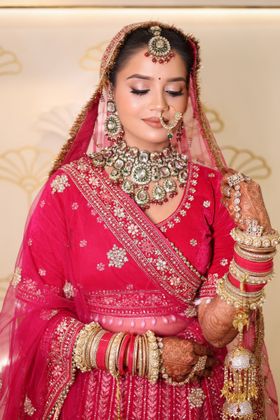 Simran Sahni's Glamor Zone