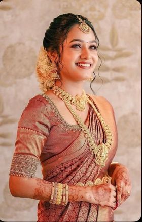 Glamby Meenal