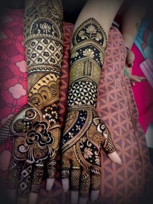 Bridal Mehendi Designs for Hands & Legs