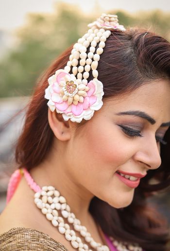 Photo of Mehendi jhoomer floral style