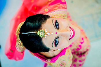 bright pink lipstick