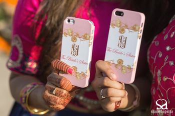Photo of Phone covers for bridesmaids as mehendi favours