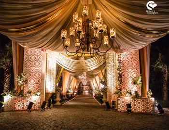 Photo of Simple and pretty entrance decor for weddings