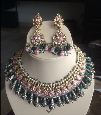 Photo of bridal necklace