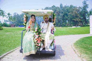 Photo of Couple exit ideas on golf cart