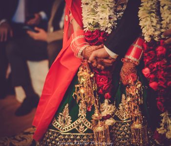 red and white chooda