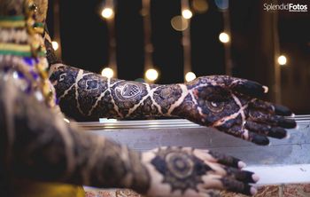 Bridal Hand Mehendi Design - Traditional Design