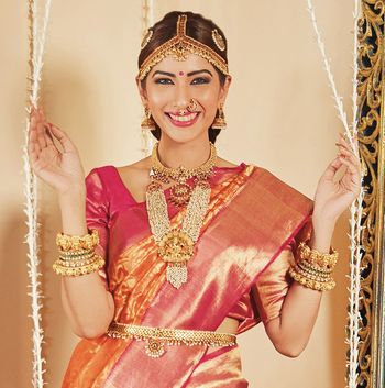 South Indian bride in stunning jewellery. 