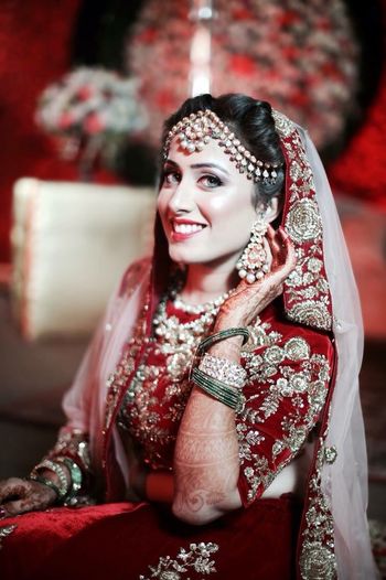 Indian bride with polki earrings