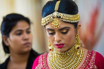 Gold and Pearls Mathapatti with Choker