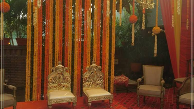 Traditional Wedding Decor 