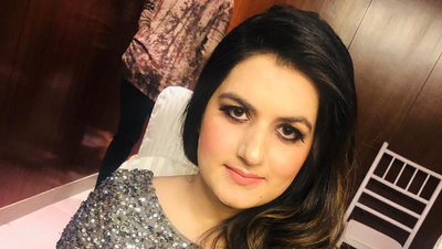 Vandya's Family Makeup Booking 