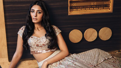 Pastel looks for a summer bride 