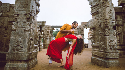 Indian culture inspired Pre-wedding shoot at Lepakshi Temple