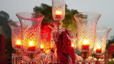 Classic! Monotone Maroon Wedding 