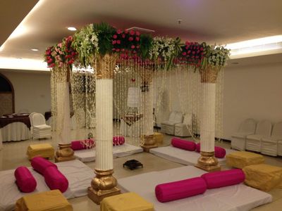 Photo of floor sitting mandap