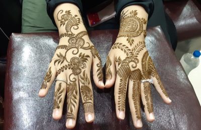 Aksha Shah Mehendi Designer - Price & Reviews | Bridal Mehendi in Mumbai