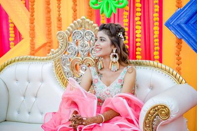 Photo of Unique mehendi earrings for bride