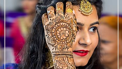 Mehndi Poses