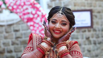 Gujarati Bridal Looks