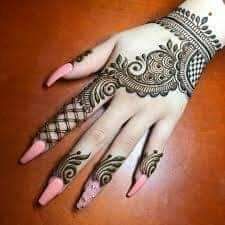 Indo Arabic and fashionable mehandi