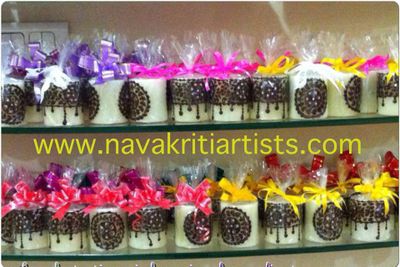 MEHANDI FAVOURS FOR SANGEET CEREMONY