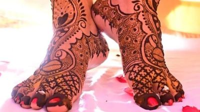 Bridal leg Mehandi Designs