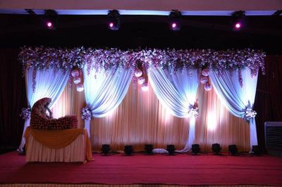 Trending Elegant Stage decoration