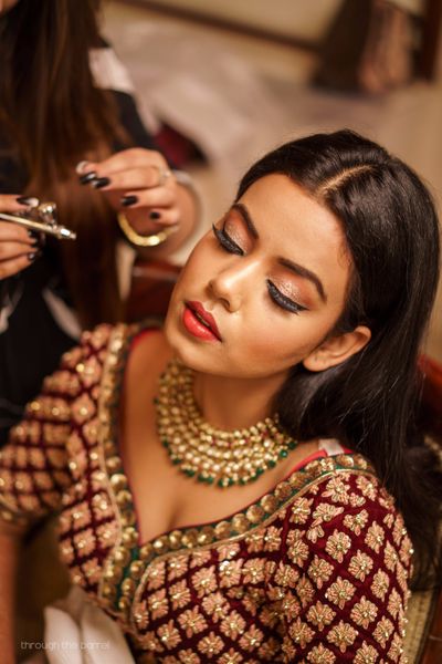 Confidence breeds beauty. Bride's look for her wedding day.