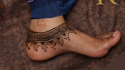 Feet Henna