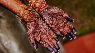 STAIN GOALS OF ORGANIC MEHENDI ? 