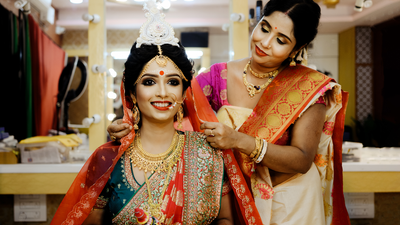 Intimate Home Wedding: Debashmita & Pranay ♥
