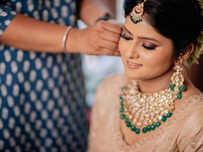 Ayushi Jain's Destination Wedding looks