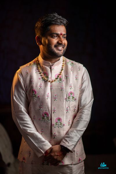 Akshay bride groom