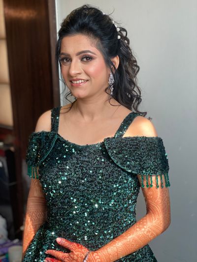 PRIYA’S ENAGAGEMNT LOOK