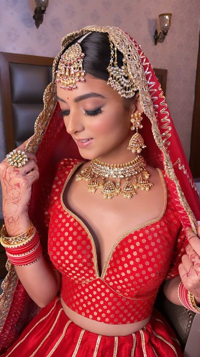 Red Moden Bride