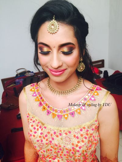 Shruthi reception makeup