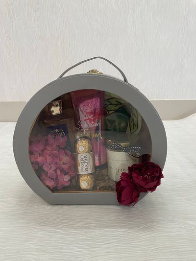 bridesmaid & Groomsman hampers 