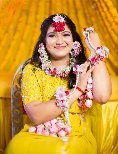 Bride Bindiya’s Haldi