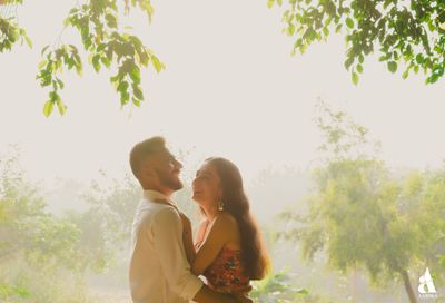 Aakarsha & Abhishrut's Pre-wedding at Le Meridien