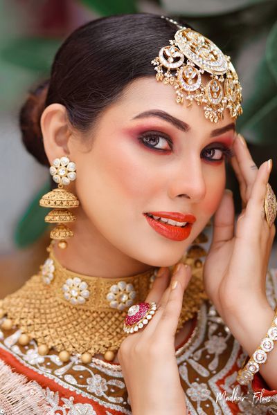 @kamnasharmofficial Bridal makeupartist l freelancermakeupartist For enquiries - +916280413161,+919915777213