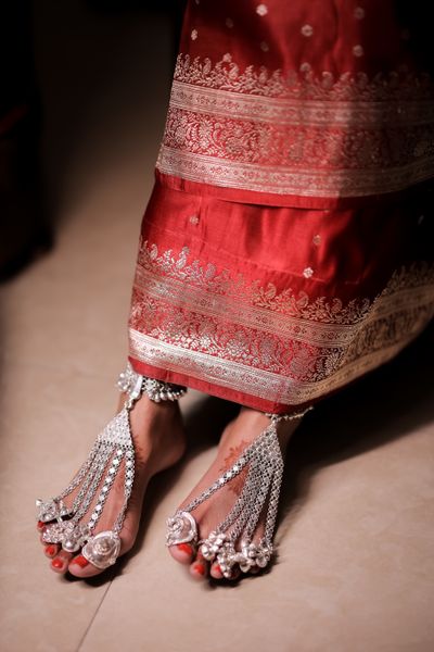 semi bridal feet