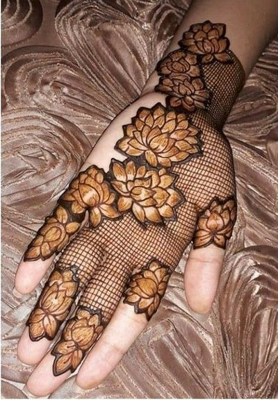 New lastest Bridal Mehandi design